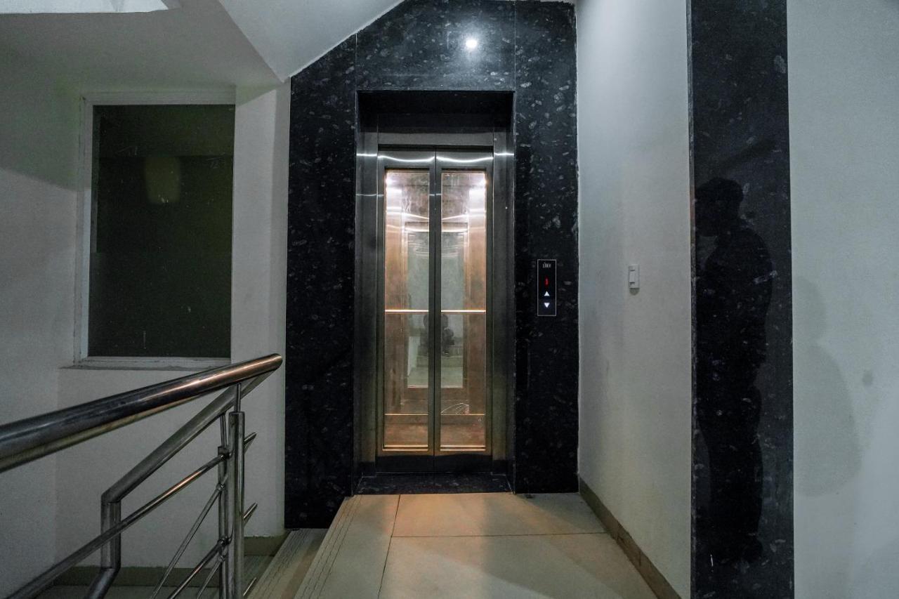 Saltstayz Sector 52 - Ardee City Mall Gurgaon Dış mekan fotoğraf